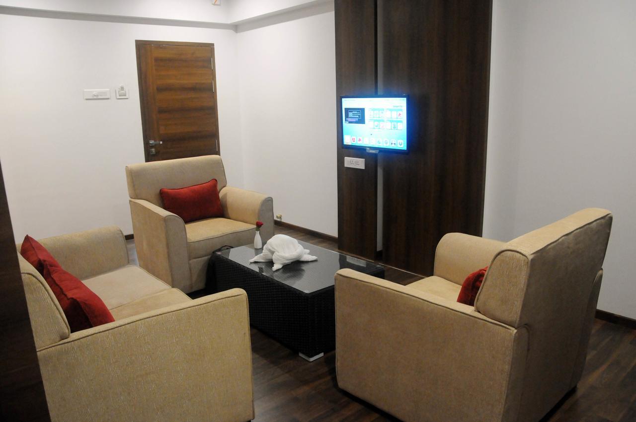 Hotel 3 Leaves Kolhapur Zewnętrze zdjęcie